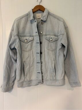 American Eagle Outfitters Light Wash Blue Jean Jacket